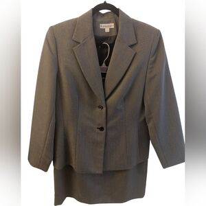 Ladies Gray Dress Barn Suit